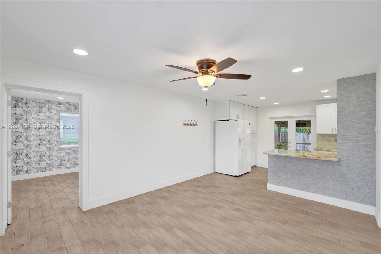 5701 SW 37th St, Davie, FL 33314 Photo