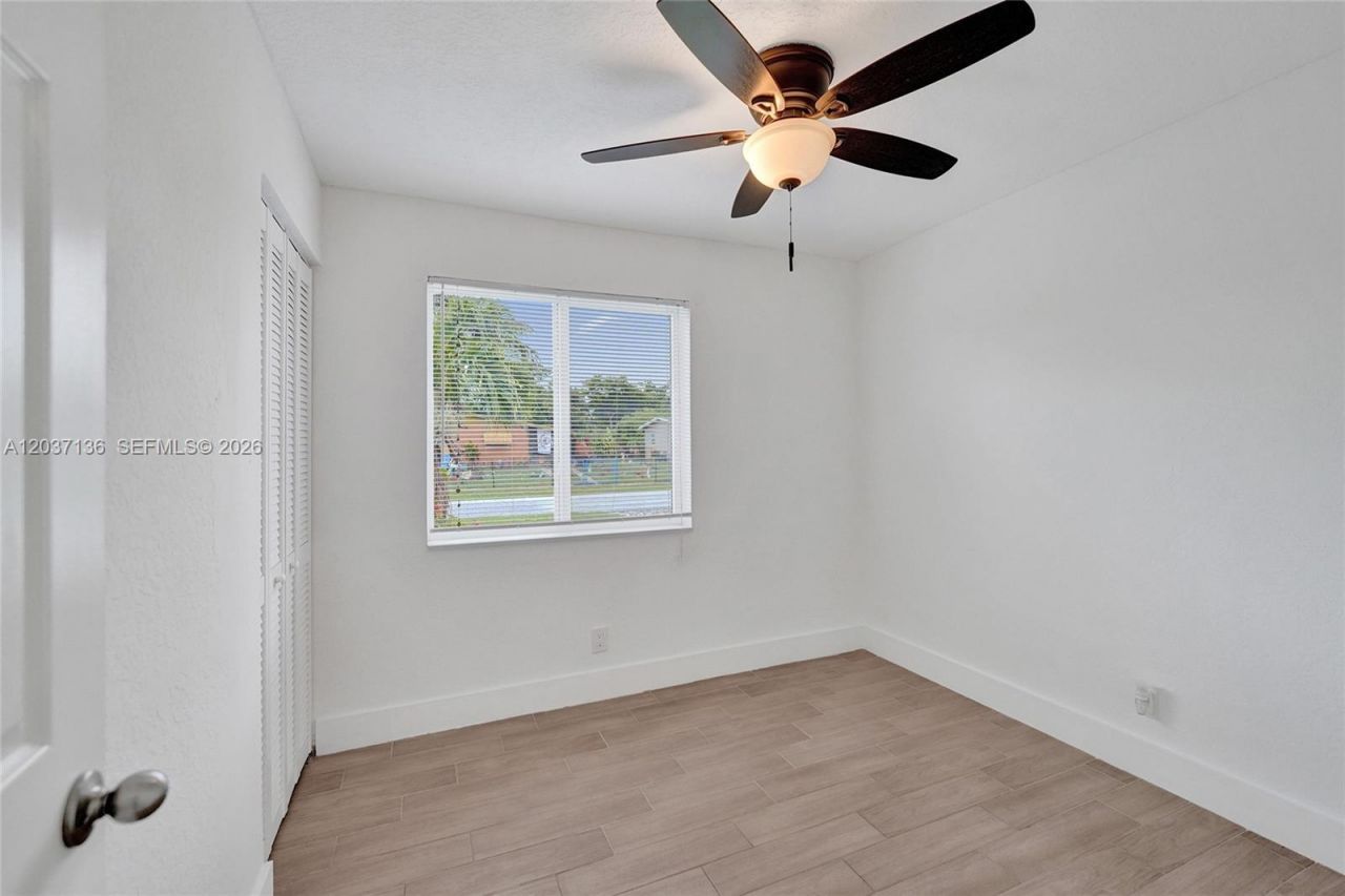 5701 SW 37th St, Davie, FL 33314 Photo