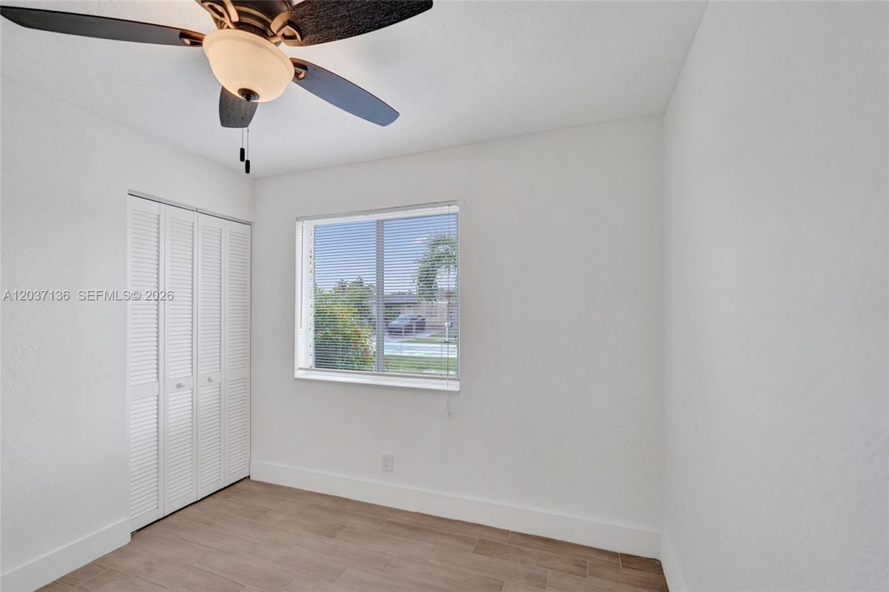 5701 SW 37th St, Davie, FL 33314 Photo