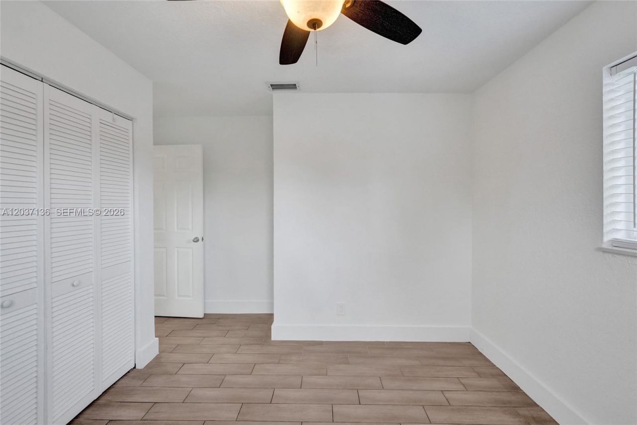 5701 SW 37th St, Davie, FL 33314 Photo