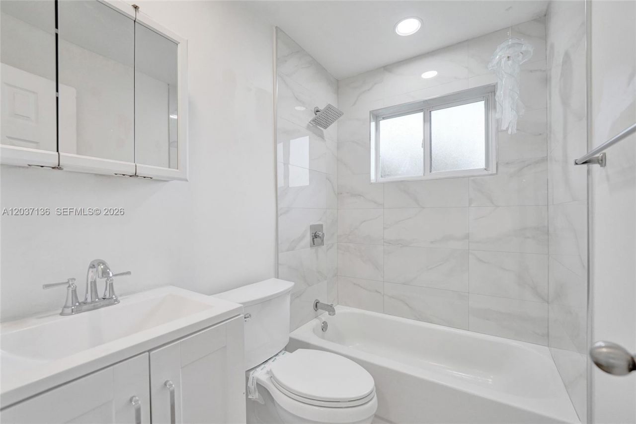 5701 SW 37th St, Davie, FL 33314 Photo