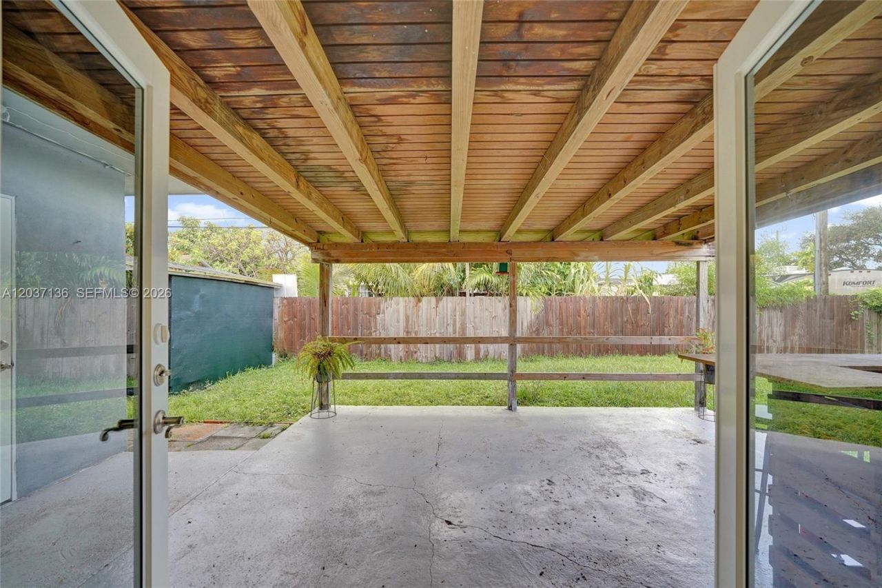 5701 SW 37th St, Davie, FL 33314 Photo