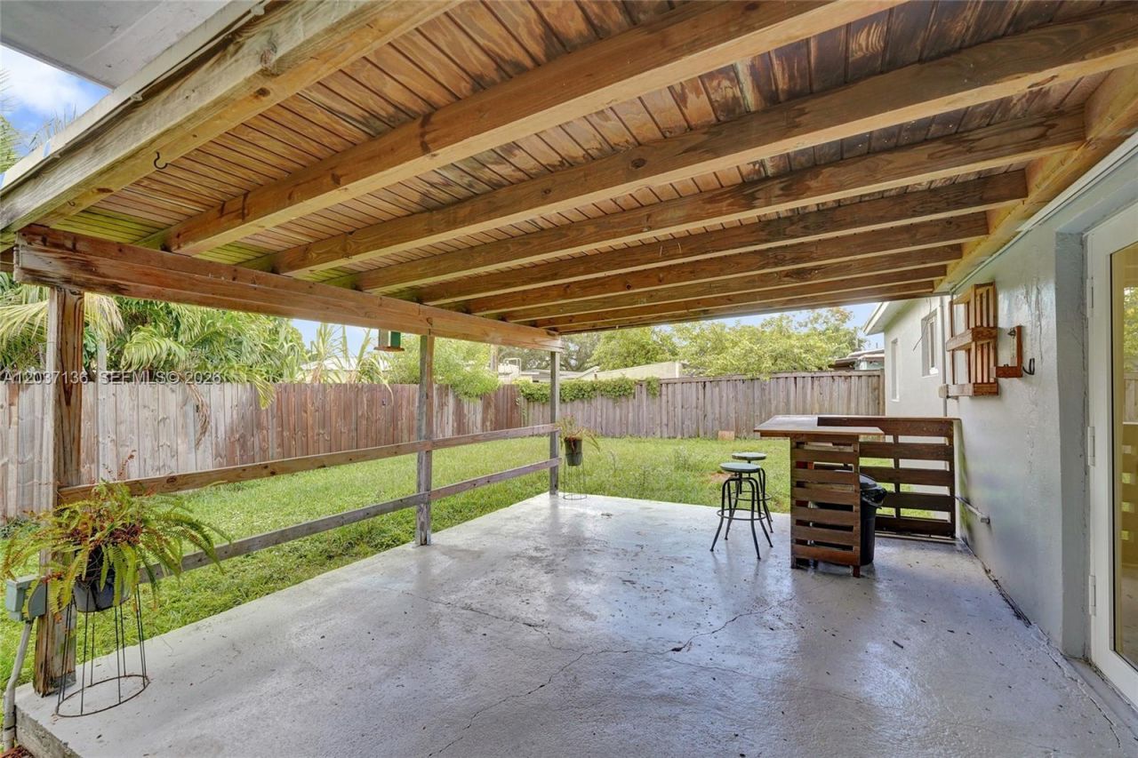 5701 SW 37th St, Davie, FL 33314 Photo