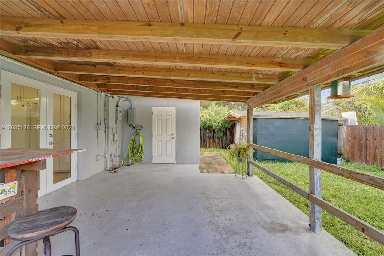 5701 SW 37th St, Davie, FL 33314 Photo