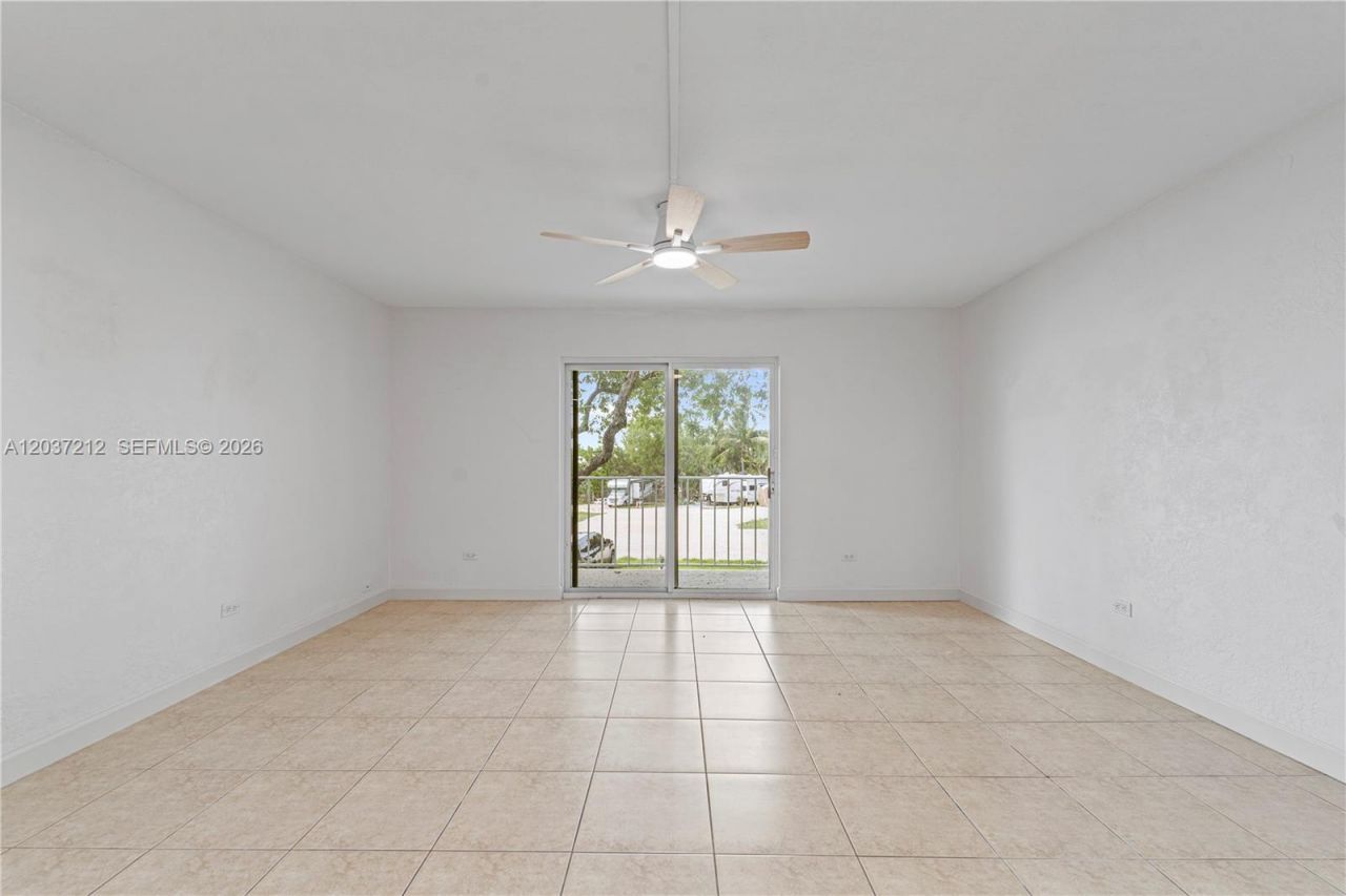 92550 Overseas Hwy , Unit 214, Tavernier, FL 33070 Photo