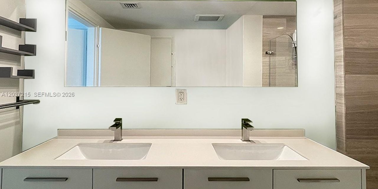 1300 Brickell Bay Dr, Unit 610, Miami, FL 33131 Photo