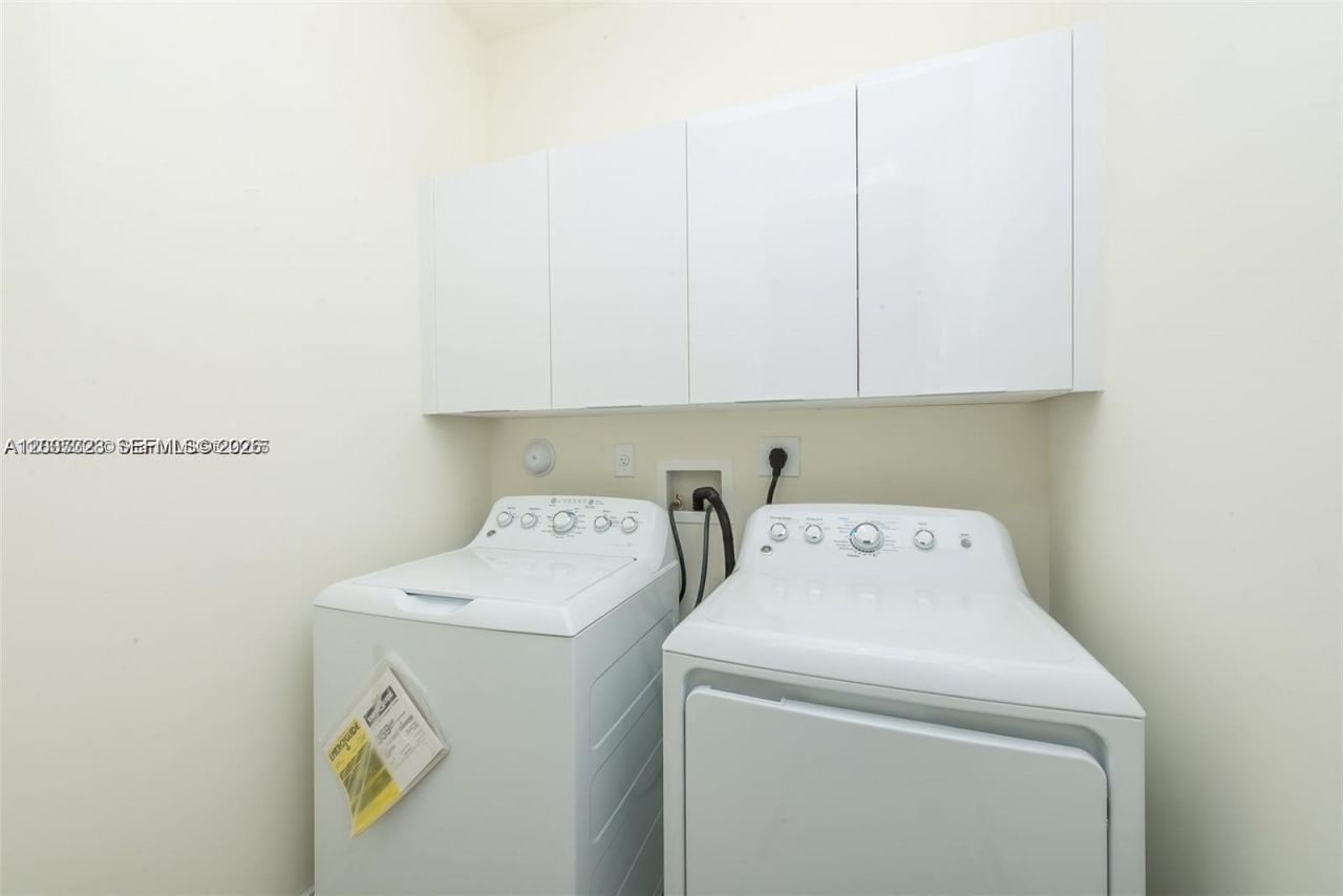 10245 NW 63rd Ter , Unit 201, Doral, FL 33178 Photo
