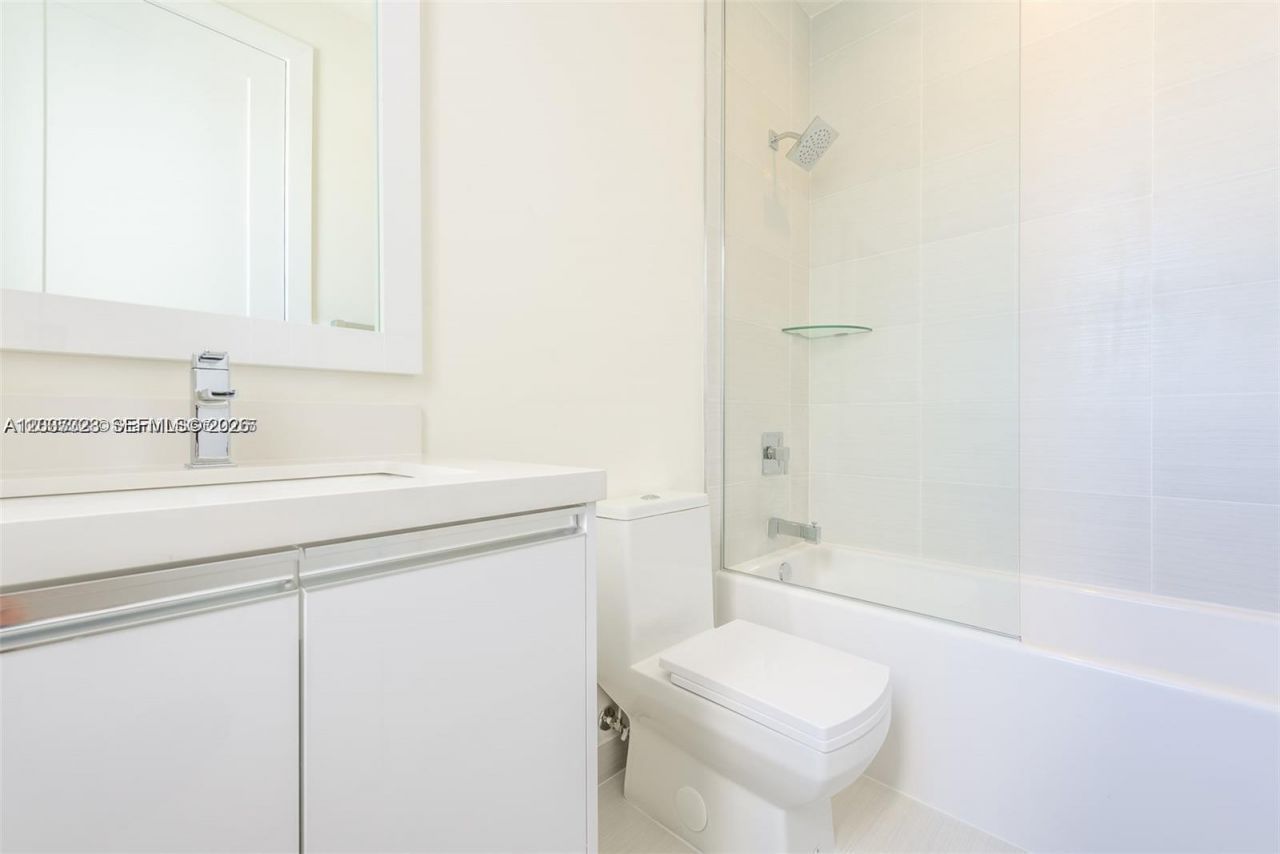 10245 NW 63rd Ter , Unit 201, Doral, FL 33178 Photo