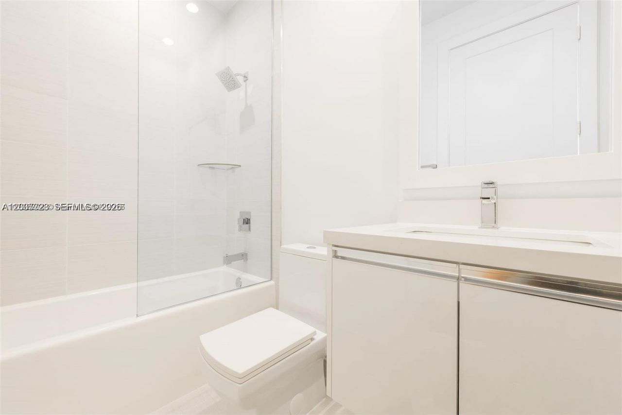 10245 NW 63rd Ter , Unit 201, Doral, FL 33178 Photo