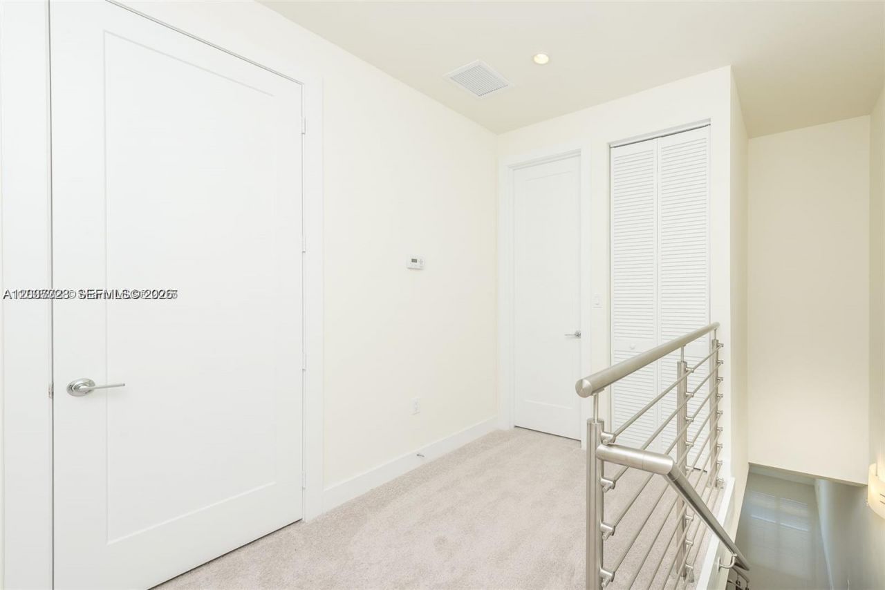 10245 NW 63rd Ter , Unit 201, Doral, FL 33178 Photo