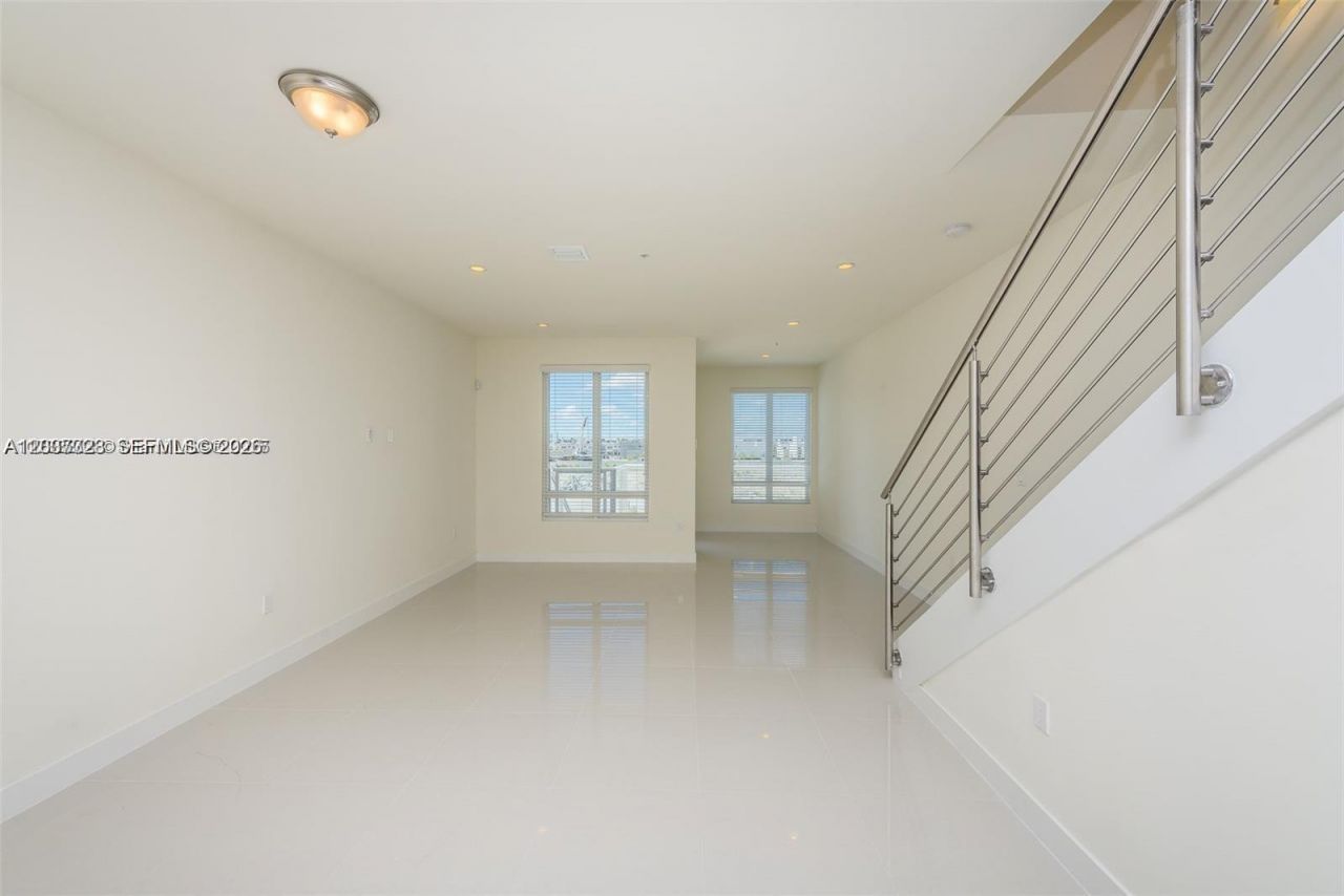 10245 NW 63rd Ter , Unit 201, Doral, FL 33178 Photo