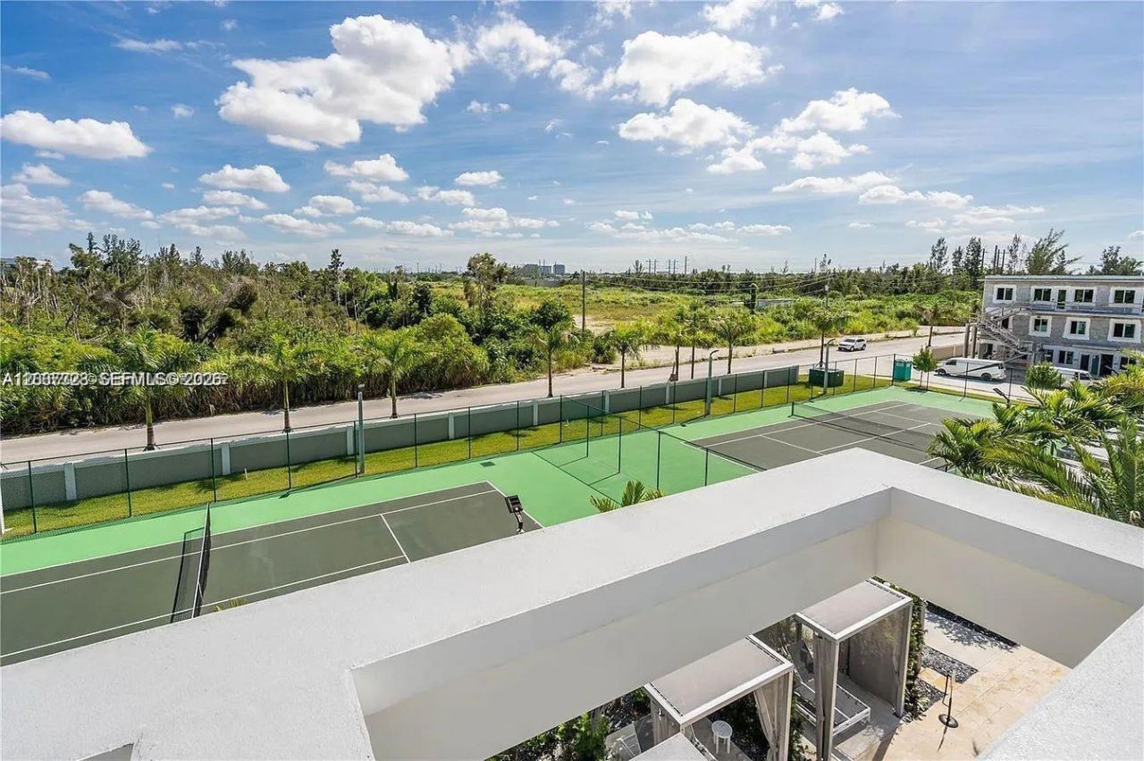 10245 NW 63rd Ter , Unit 201, Doral, FL 33178 Photo