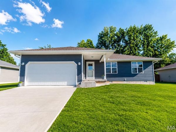 1316 Jessalinn Drive , Lebanon, MO 65536