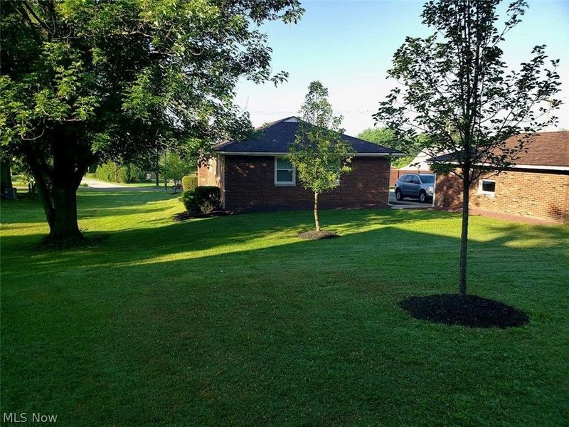8157 Warren Sharon , Masury, OH 44438 Photo 23