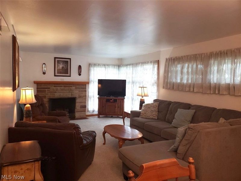 8157 Warren Sharon , Masury, OH 44438 Photo 6
