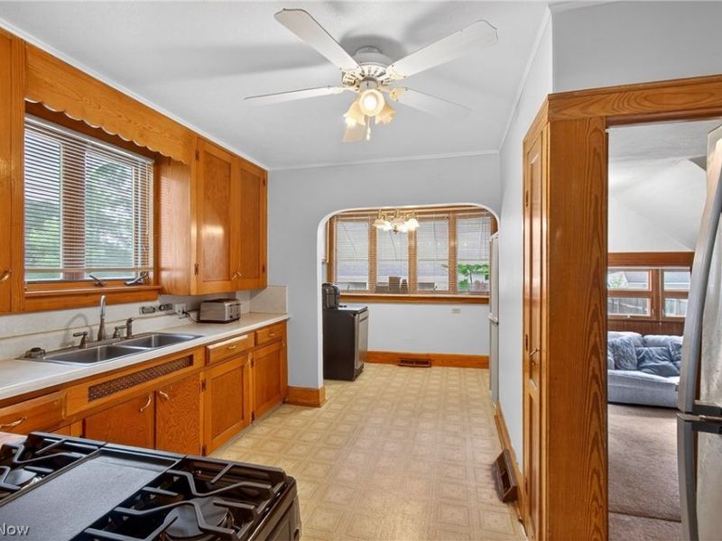 1027 2nd Street NE, Massillon, OH 44646 Photo 9