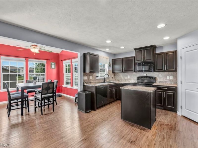 1570 Arbor Drive , Willoughby, OH 44094 Photo 11