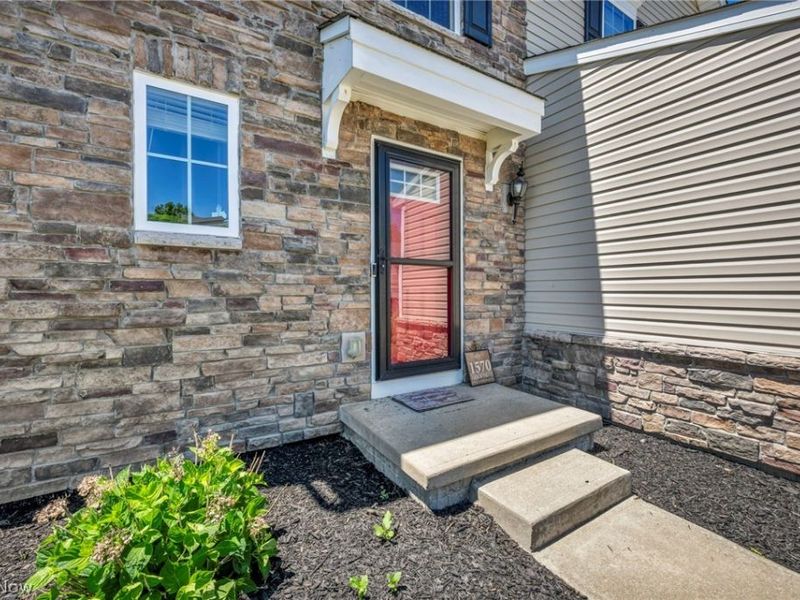 1570 Arbor Drive , Willoughby, OH 44094 Photo 6
