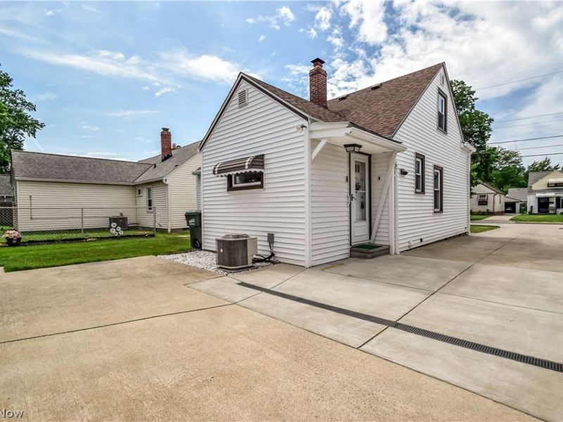 30104 Phillips Avenue , Wickliffe, OH 44092 Photo 27