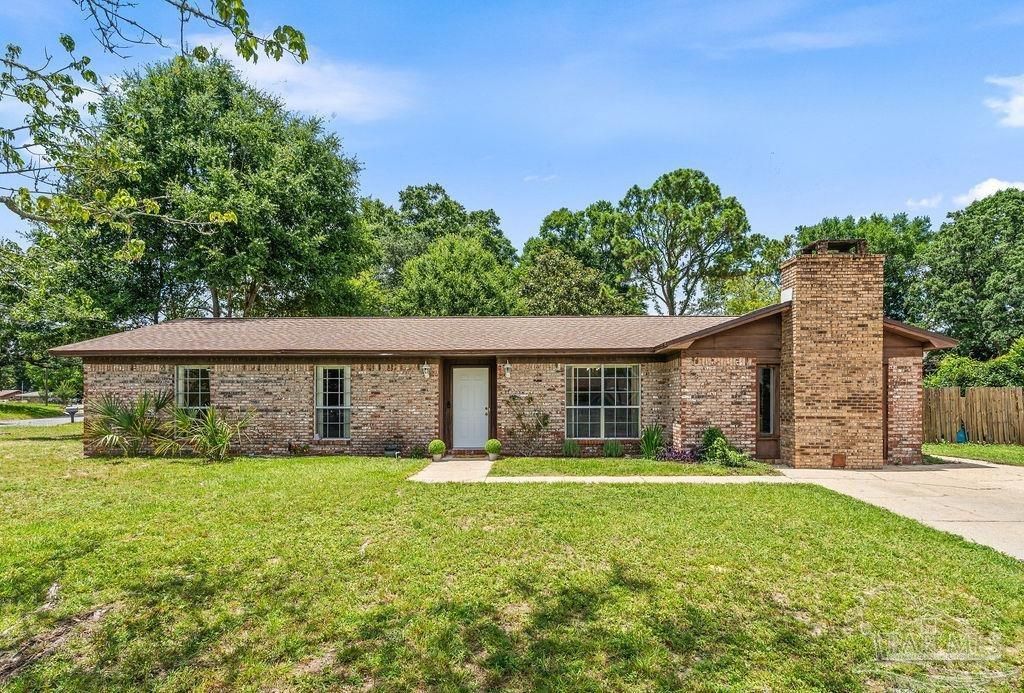 4770 Yacht Harbour Dr, Pensacola, FL 32514 Main Photo