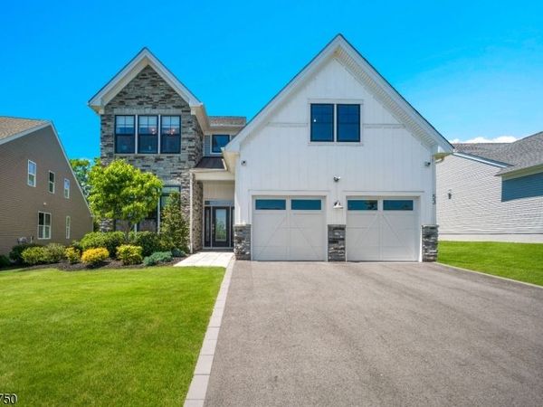 53 Sofia Dr, Manalapan, NJ 07726