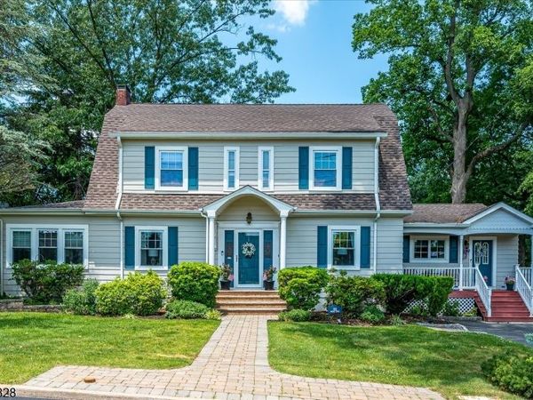 102 Michael St, Edison, NJ 08820