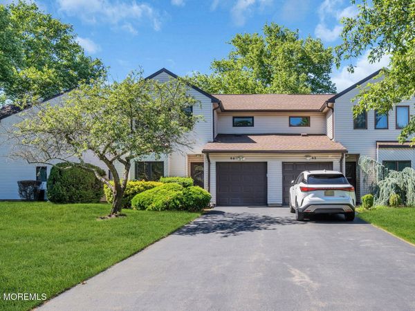 96 Tangerine Drive, Marlboro, NJ 07746