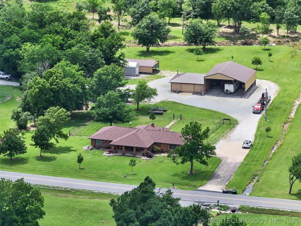 20662 S Carefree Drive , Claremore, OK 74019