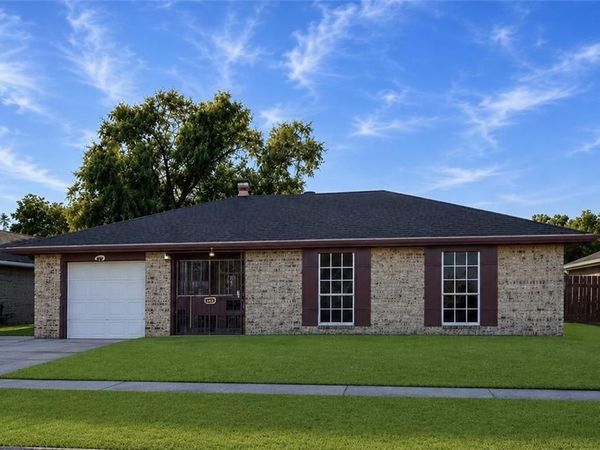 2416 W PEARL Drive , Marrero, LA 70072