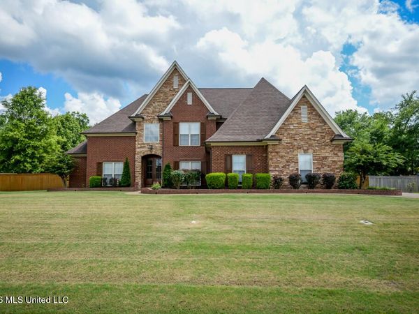 8807 Dehart Road, Olive Branch, MS 38654