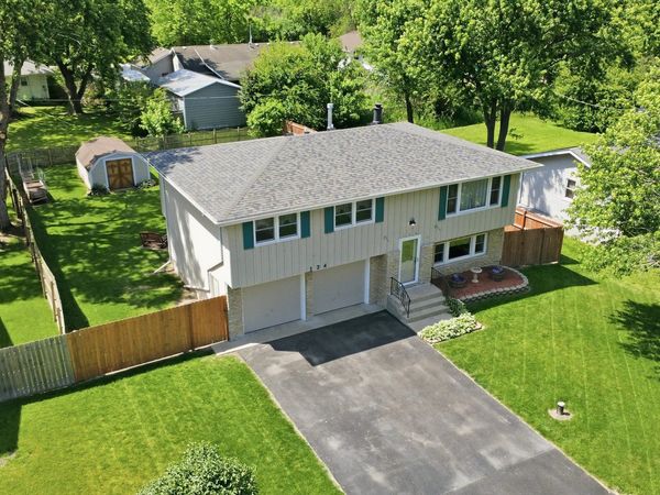 134 Michael Lane , New Lenox, IL 60451