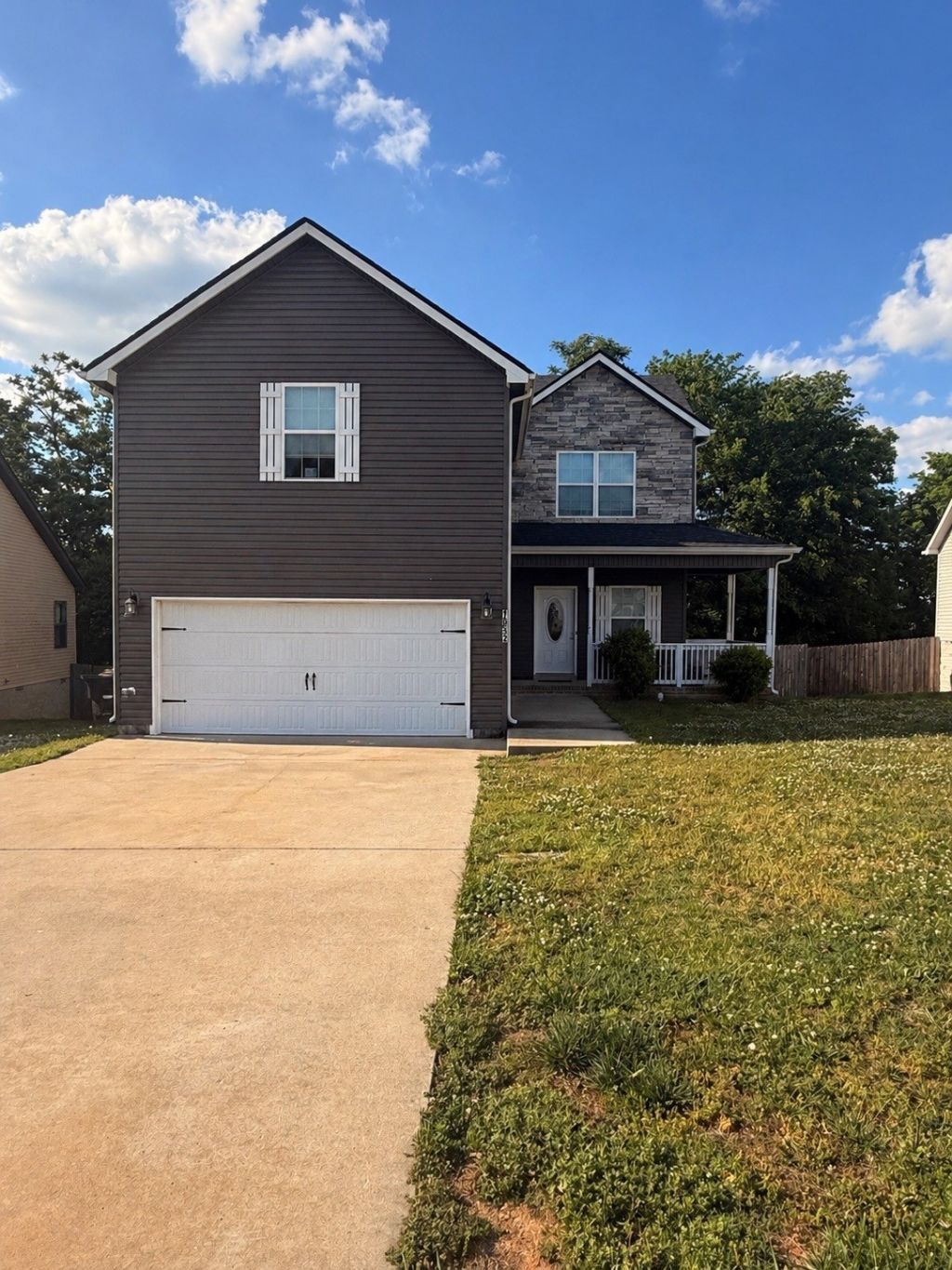 1852 Rains Rd , Clarksville, TN 37042 Main Photo