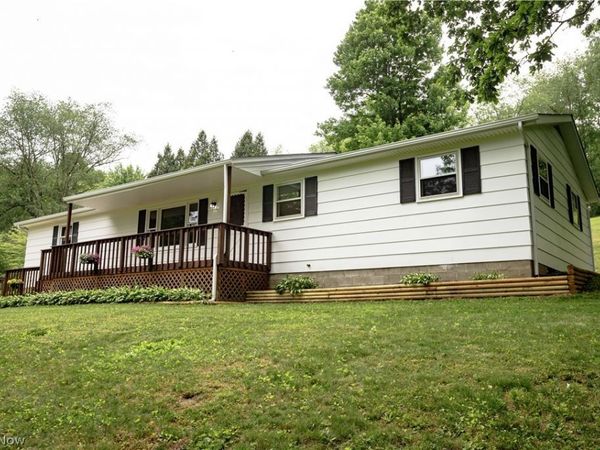 5050 Westbrook Street SE, Magnolia, OH 44643