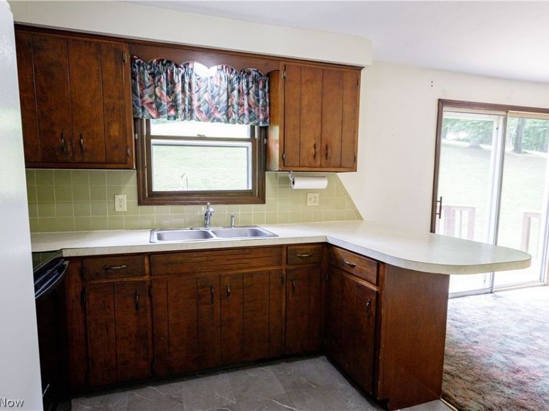 5050 Westbrook Street SE, Magnolia, OH 44643 Photo 11