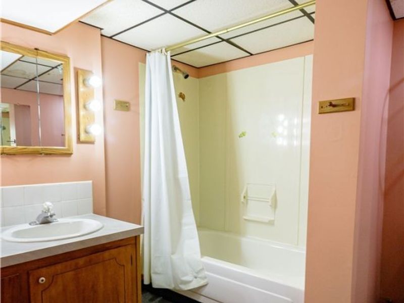 5050 Westbrook Street SE, Magnolia, OH 44643 Photo 41