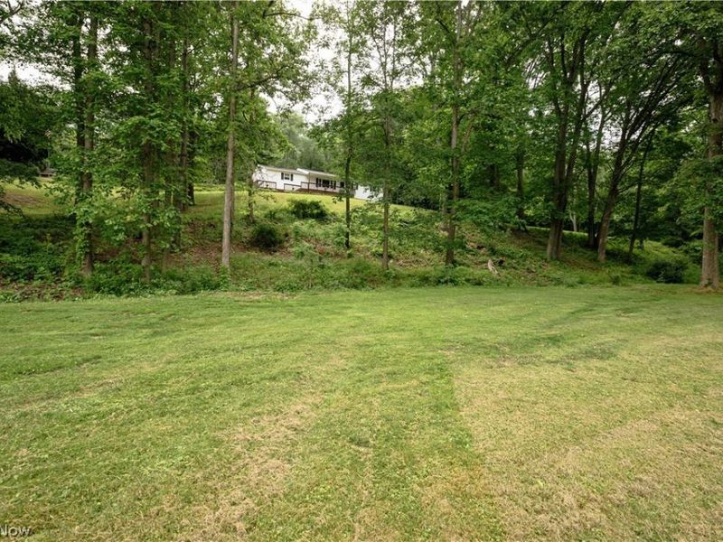 5050 Westbrook Street SE, Magnolia, OH 44643 Photo 6