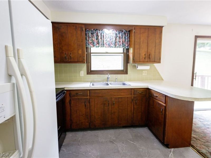5050 Westbrook Street SE, Magnolia, OH 44643 Photo 8