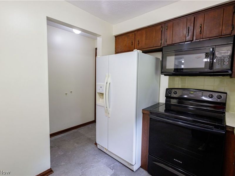 5050 Westbrook Street SE, Magnolia, OH 44643 Photo 9
