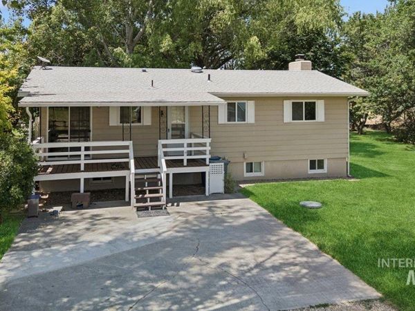 7714 Spring Drive, Nampa, ID 83687