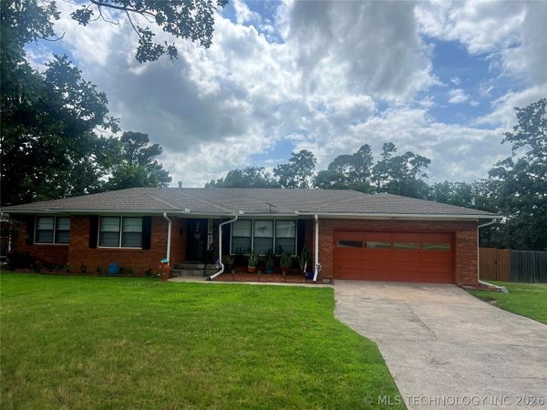 1221 Country Club , McAlester, OK 74501
