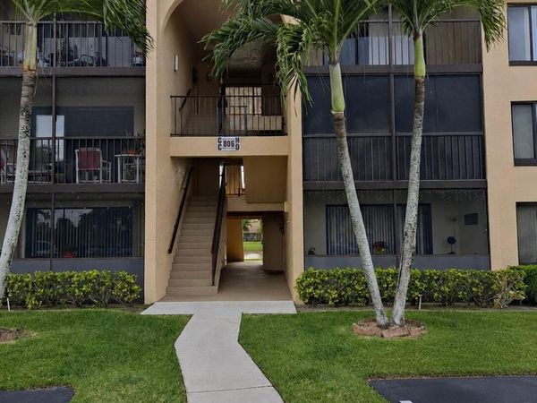 806 Sky Pine Way, Unit D2, Greenacres, FL 33415