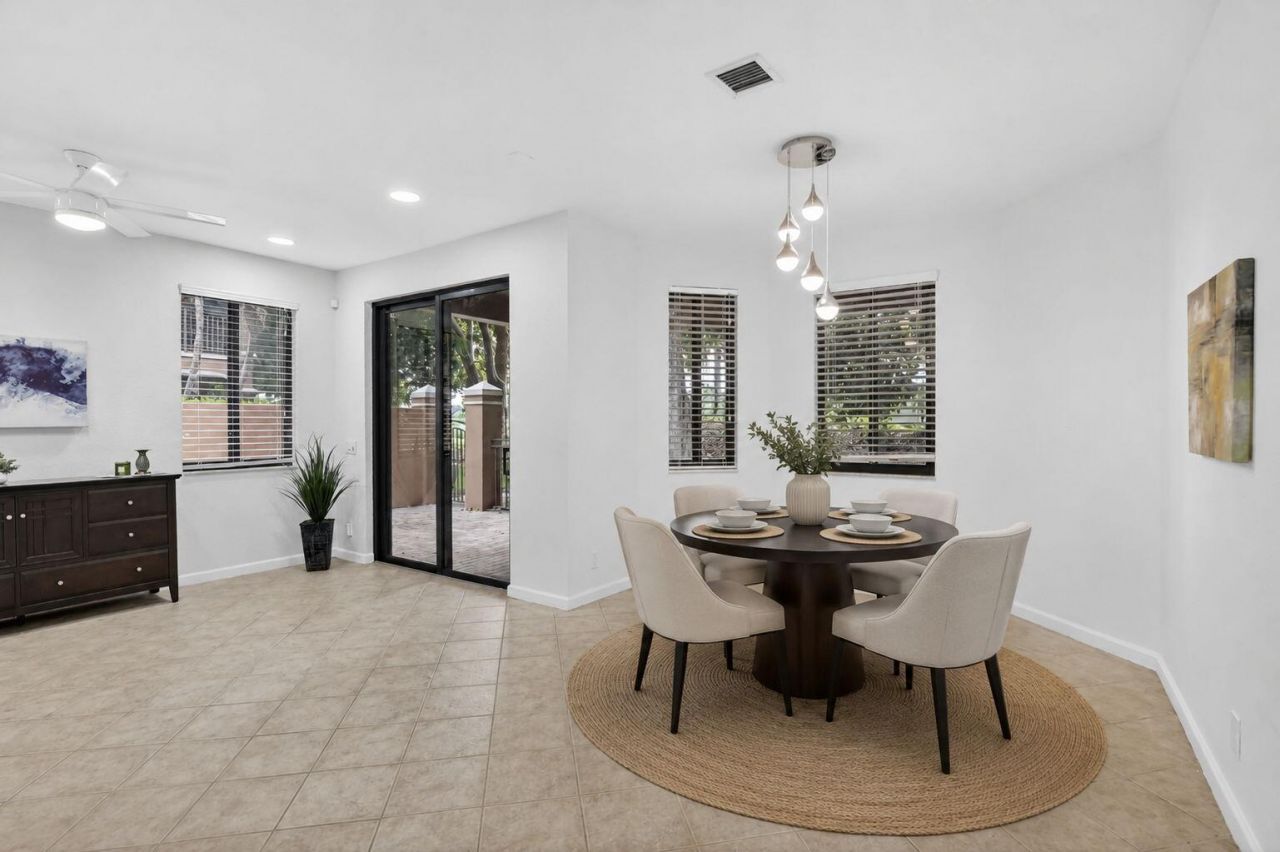 2883 Kinsington Circle, Weston, FL 33332 Photo