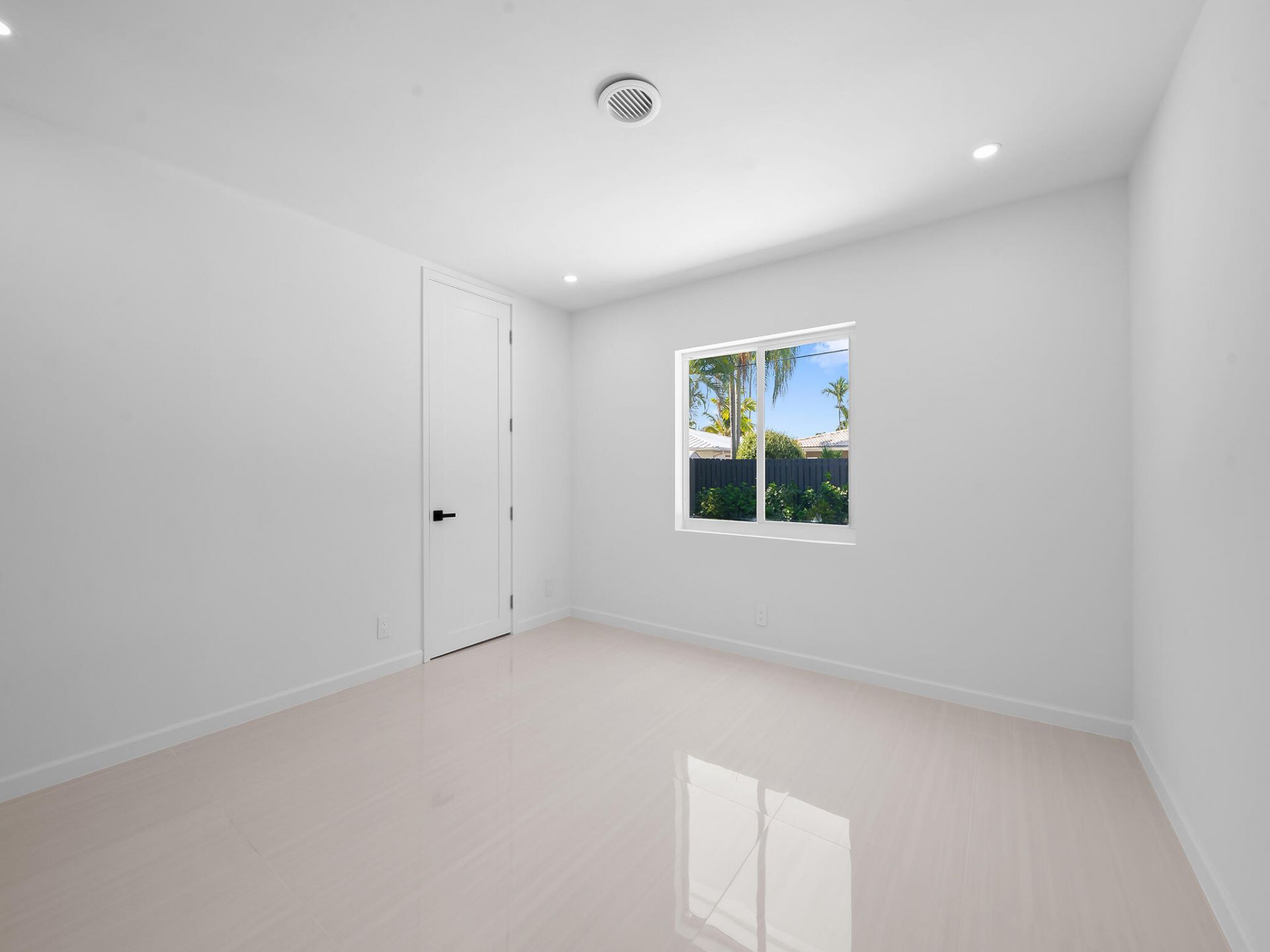 1750 NE 49th Street, Fort Lauderdale, FL 33334 Photo