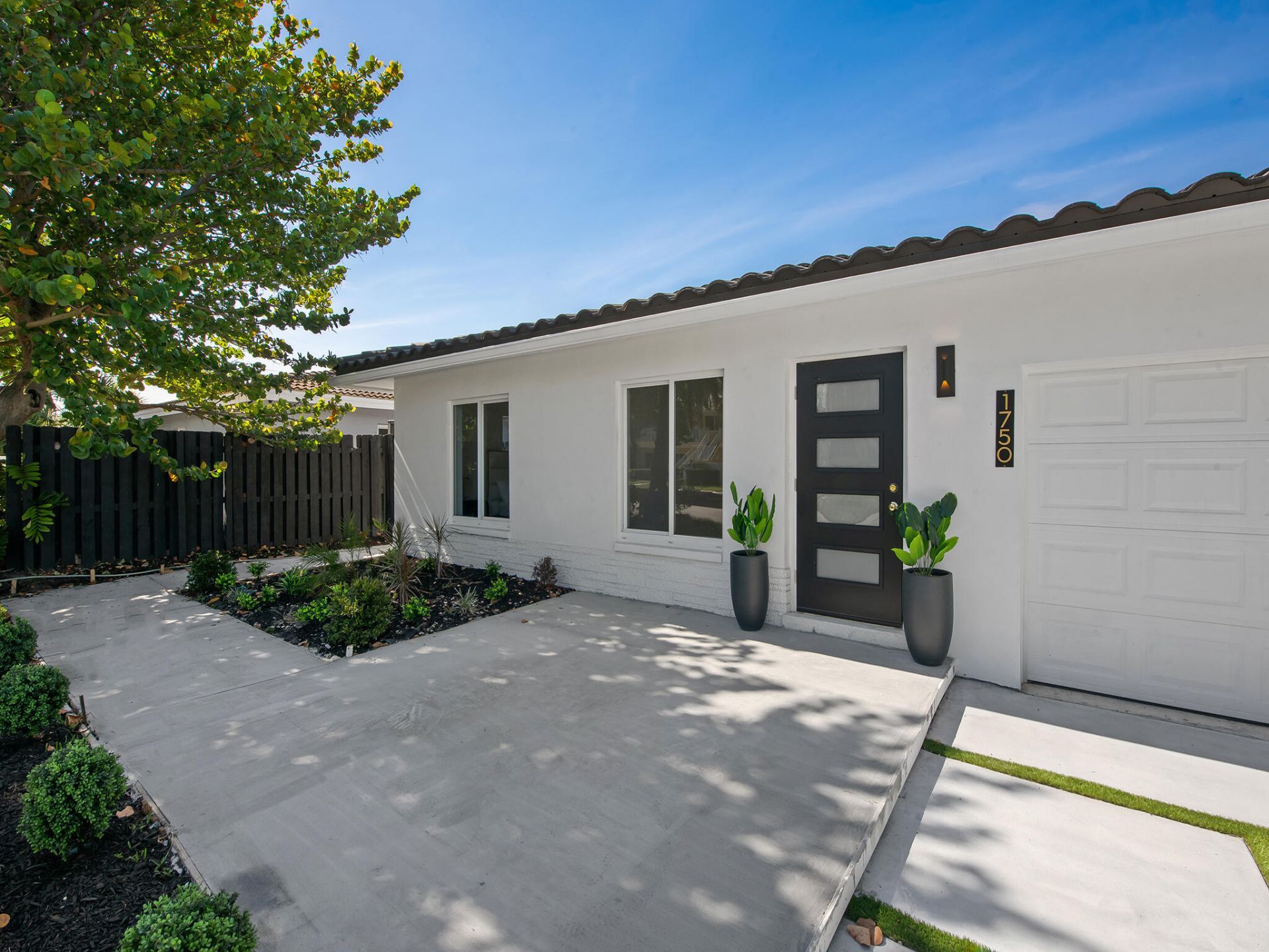 1750 NE 49th Street, Fort Lauderdale, FL 33334 Photo