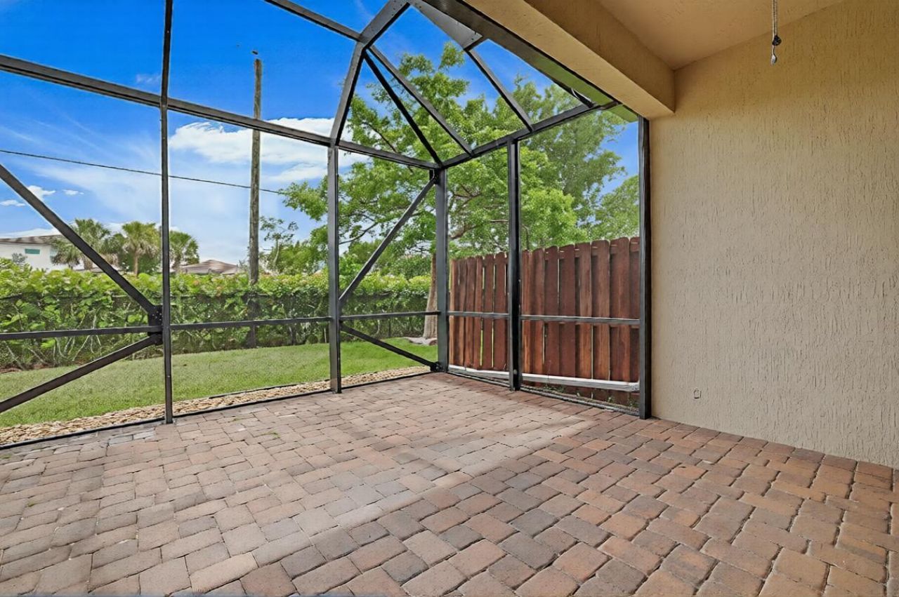 8904 Sea Chase Drive, Lake Worth, FL 33467 Photo