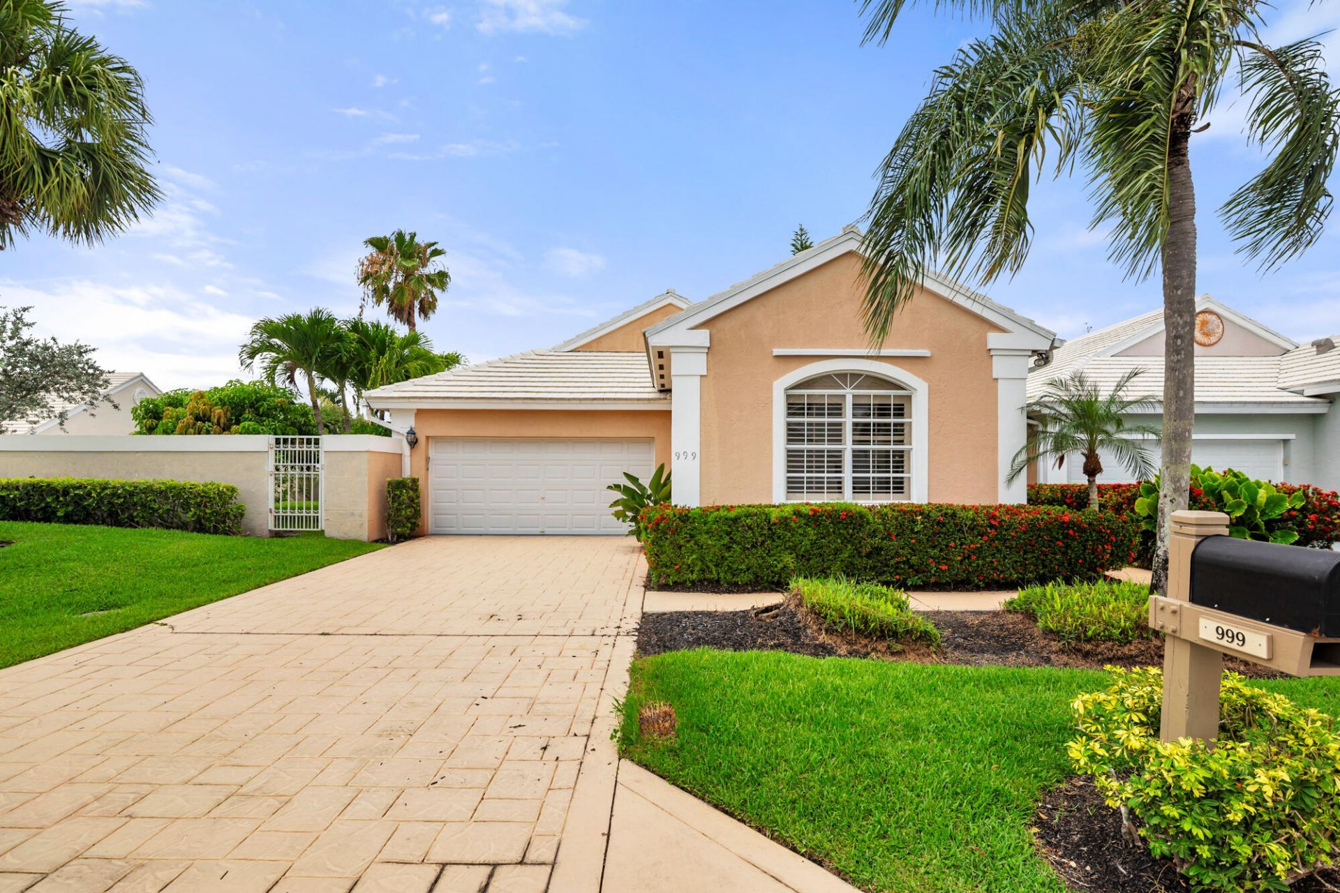 999 Lytham Court, West Palm Beach, FL 33411 Photo
