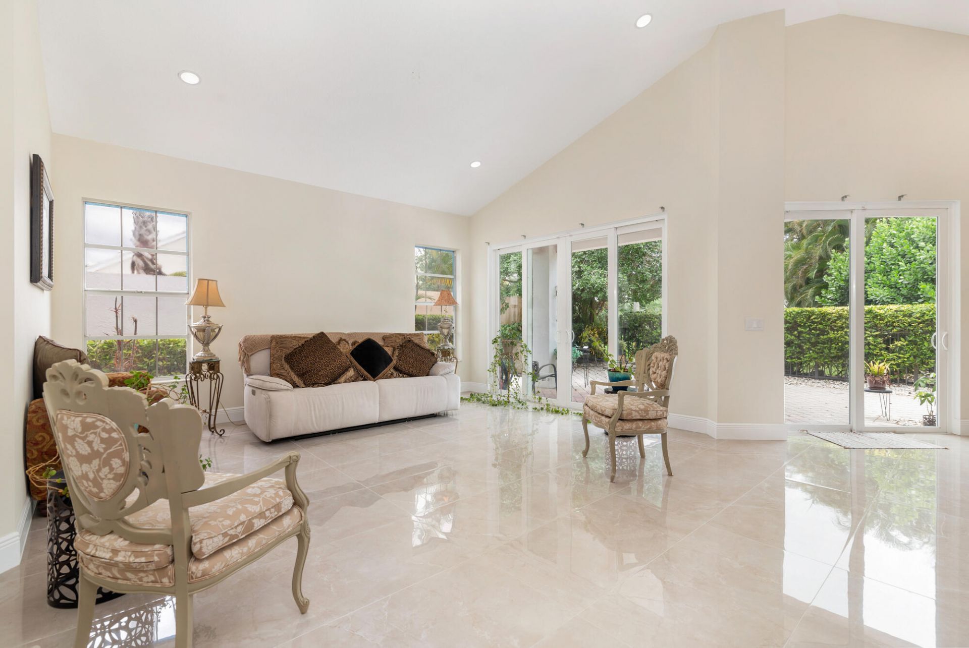 999 Lytham Court, West Palm Beach, FL 33411 Photo
