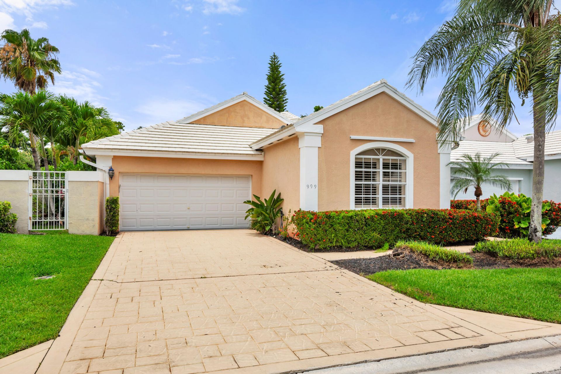 999 Lytham Court, West Palm Beach, FL 33411 Photo