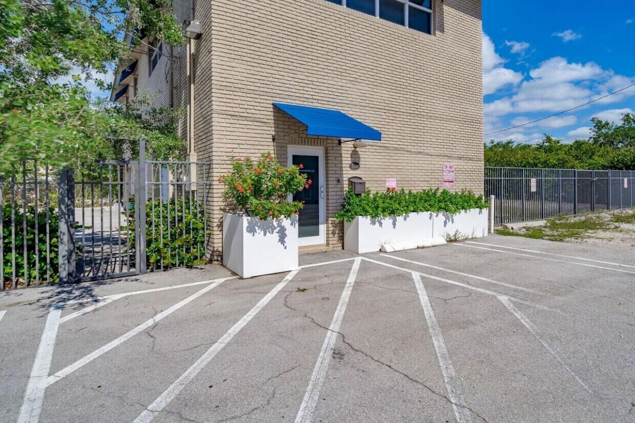 234 NE 4th Avenue, Delray Beach, FL 33484 Photo
