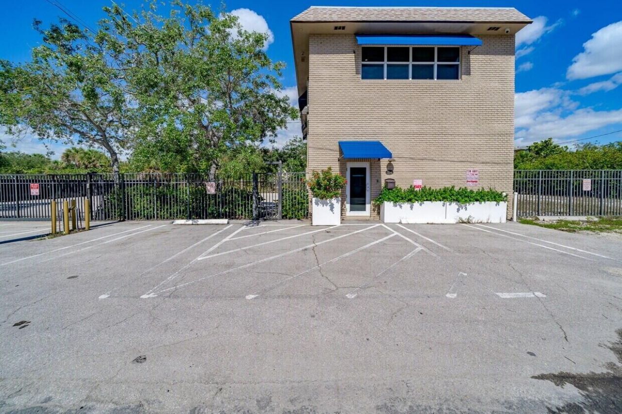 234 NE 4th Avenue, Delray Beach, FL 33484 Photo